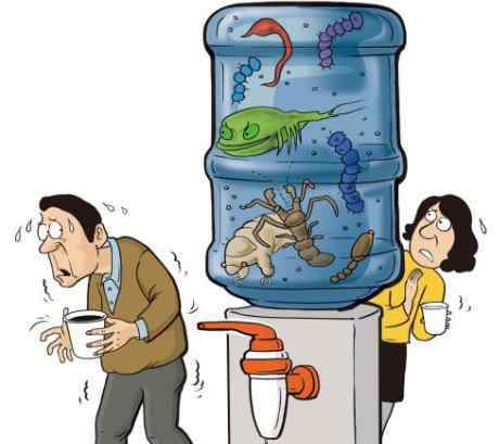 经常喝水垢多的水好吗 喝饮水机里的水干净安全吗？长期饮用饮水机桶装水的健康隐患
