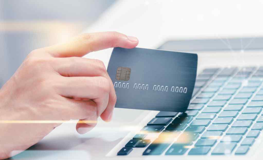 信用卡的有效期在哪里看 信用卡不在手里怎么查到有效期