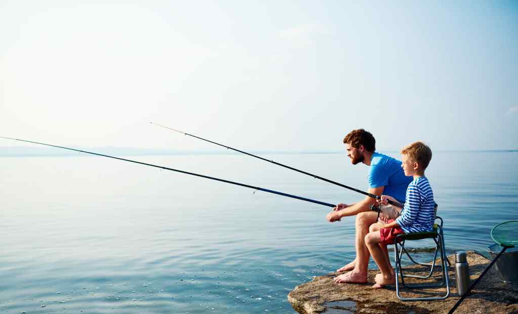 钓鱼线怎么绑在鱼竿上 鱼竿头上的线怎么绑