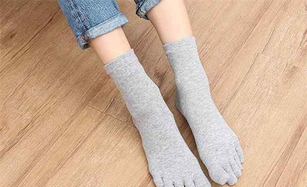 五趾袜 五指袜能防止脚臭吗 五指袜对脚气有好处吗