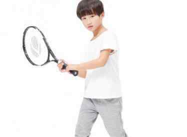 学网球 学网球的最佳年龄是几岁 什么年龄开始学网球最好