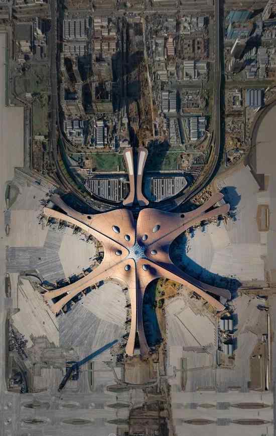 新世界七大奇迹 狂砸800亿的北京大兴机场建成 “新世界七大奇迹”之首
