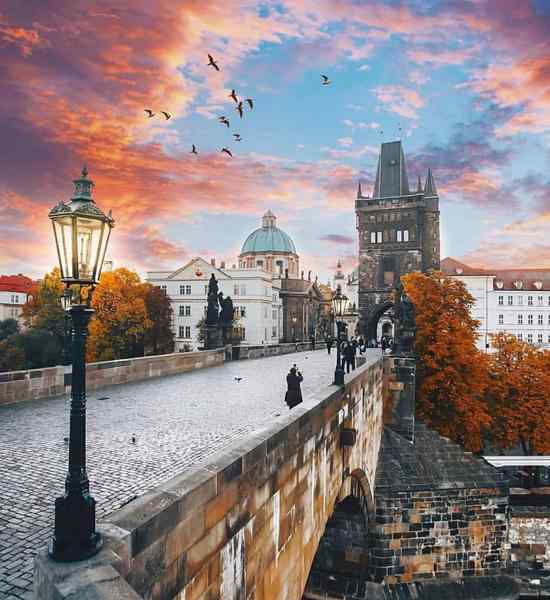 布拉格体验酒店 此生必去的“金色之城” 深陷史诗级的中世纪浪漫