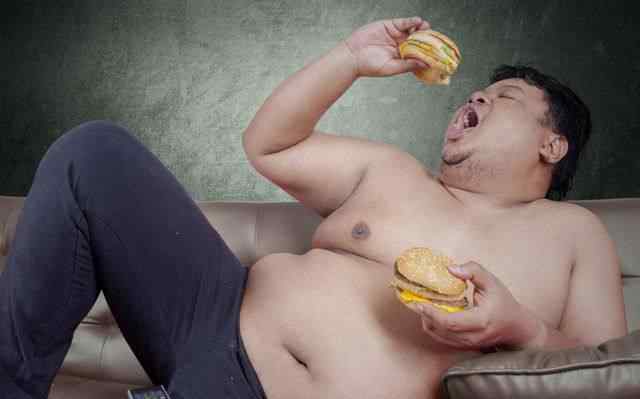 肚子胖是湿气重吗 有种肥肚腩叫“湿气肚”，一方祛湿，肚子瘦很