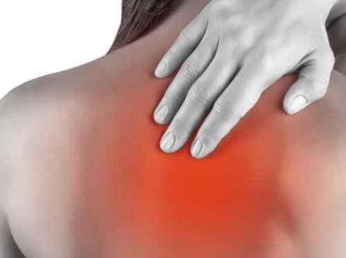 女人上背痛是什么原因 后背酸痛是怎么回事？可能有三个方面原因