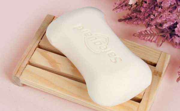 香皂和肥皂的区别 肥皂和香皂的区别 沐浴露和肥皂的区别