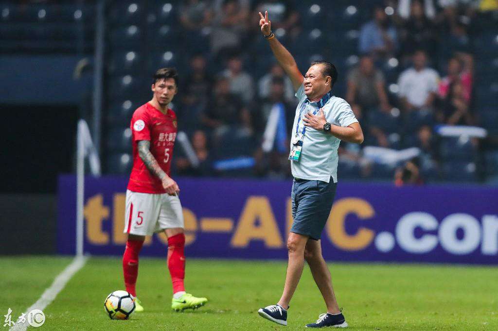 泰国武里南联 2018亚冠小组赛，泰国武里南联1:1打平恒大后的老板陈乃温