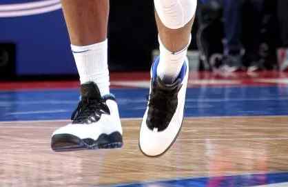 罗斯布朗 NBA12月18号库里上脚什么球鞋 NBA12月18号球星上脚球鞋一览
