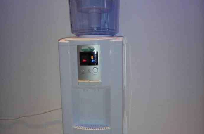 饮水机的清洗方法 饮水机如何清洗
