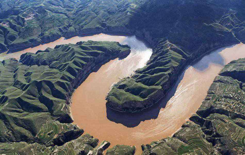 长江黄河发源地 长江黄河发源地 发源于青藏高原的唐古拉山脉