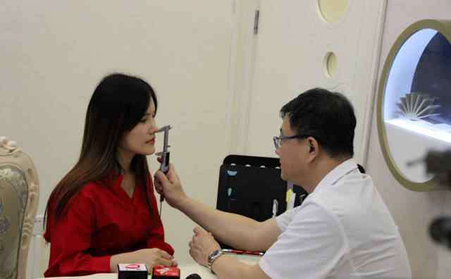 广州海峡整形美容 美容院整形事故率达20％，广州海峡专家提醒整形需回归医疗本质