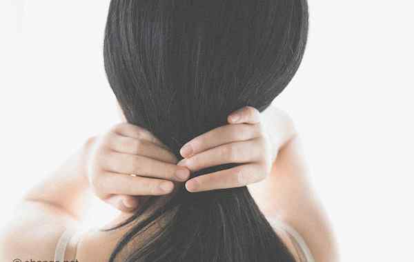 椰子油护发的正确方法 怎么用椰子油护发 三个方法帮你养出惊人好发质