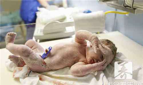 初生婴儿脐带护理 初生婴儿脐带护理及注意事项