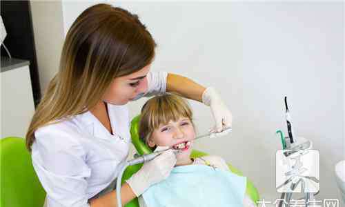 儿童牙齿白斑图片 儿童牙齿白斑图片