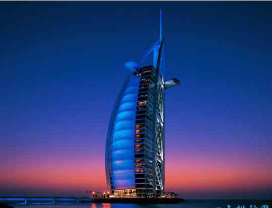 迪拜音乐喷泉 迪拜十大疯狂建筑 最能体现迪拜特色的建筑